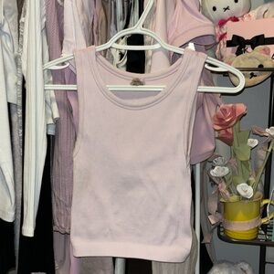Pink aritzia cami seamless top